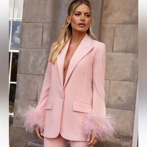 NWT Nadine Merabi Pink Feather set